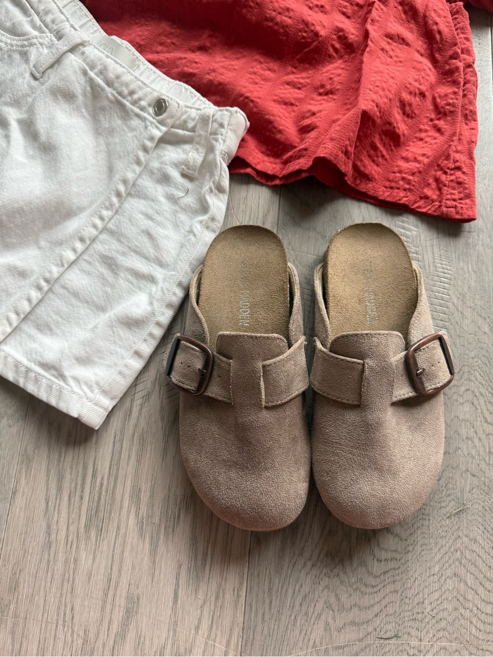 Steve Madden Kids Suede Buckle Clog - Taupe